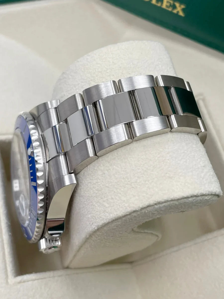 RLX White Gold Submariner Date Watch - The Blueberry - Blue Bezel - Black