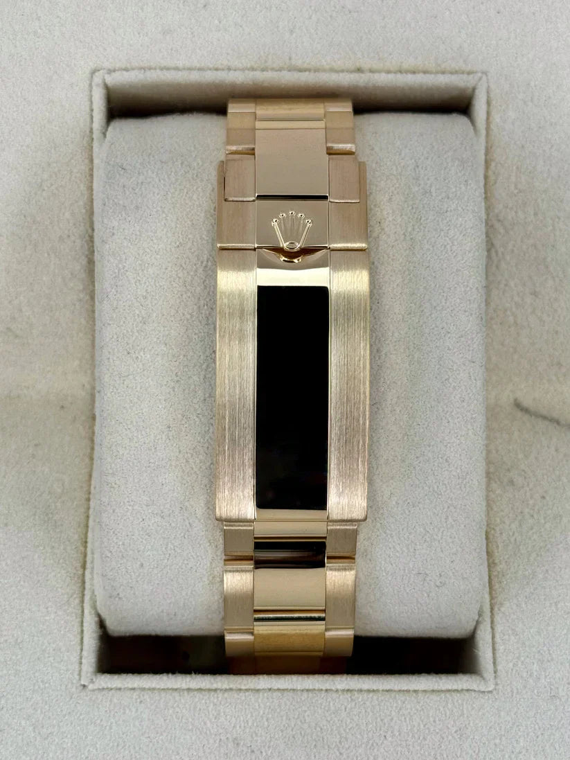 RLX Submariner 41mm Yellow Gold Black Dial Black Bezel