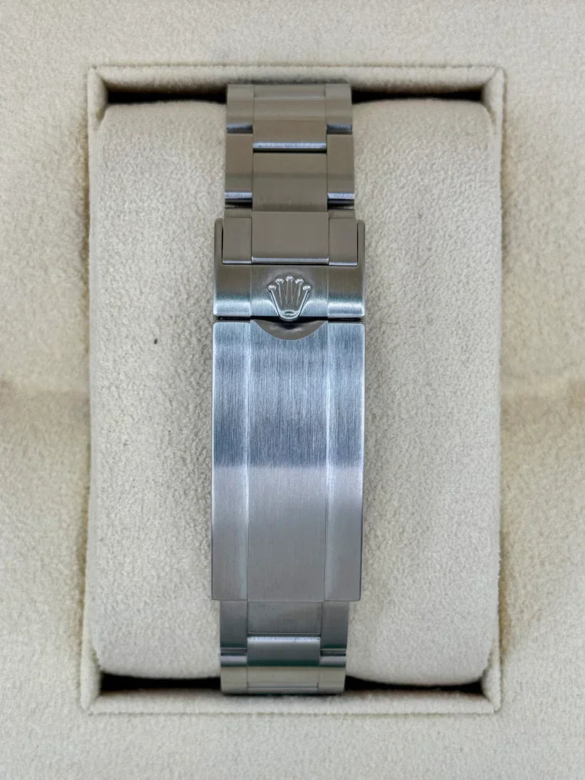RLX Submariner Hulk 40mm Swiss Watch