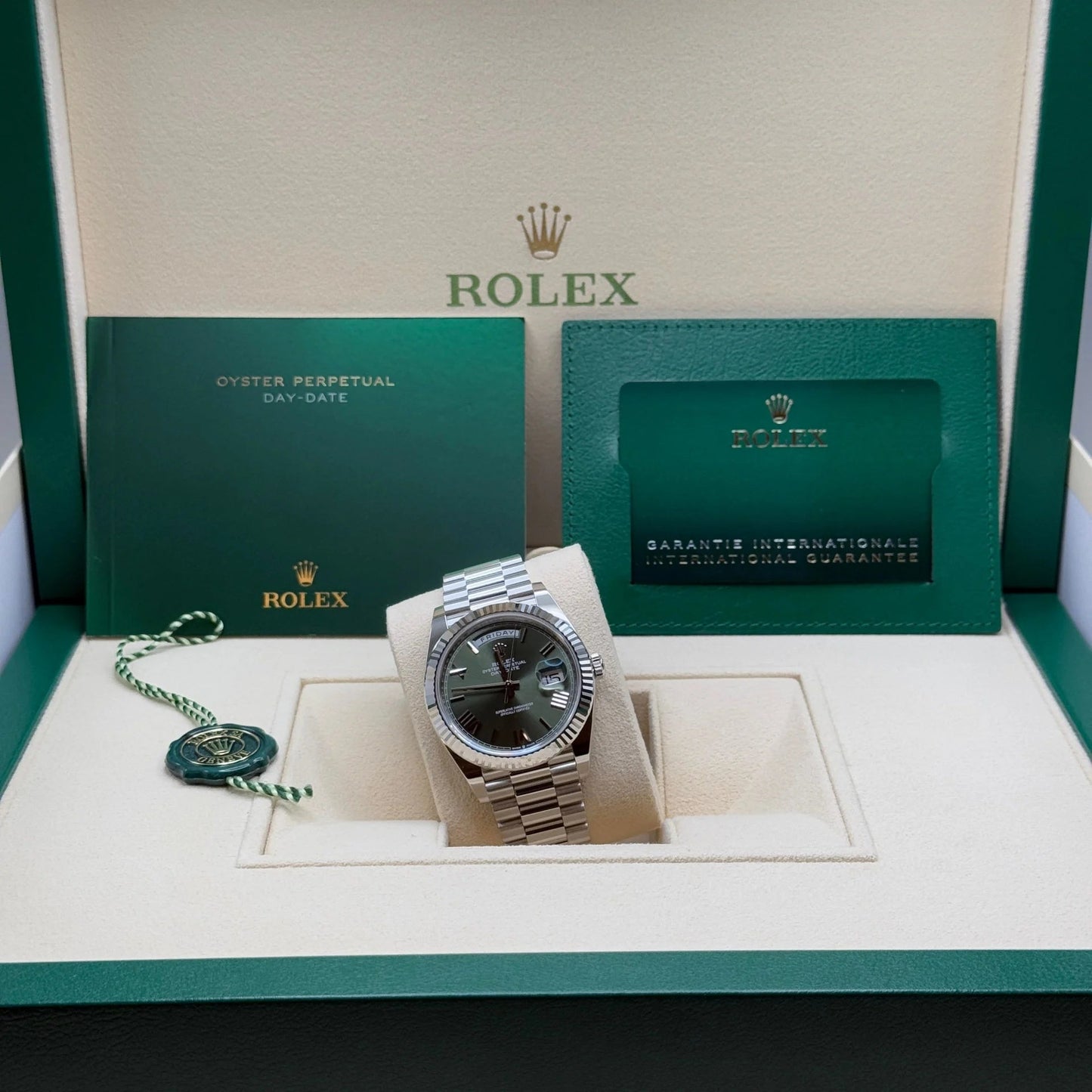 RLX Day-Date "President" 40mm Platinum Green Olive Roman