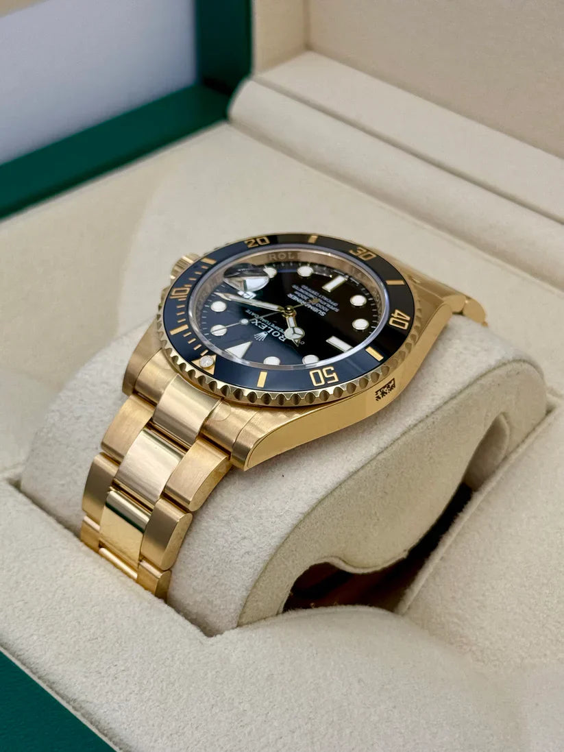 RLX Submariner 41mm Yellow Gold Black Dial Black Bezel