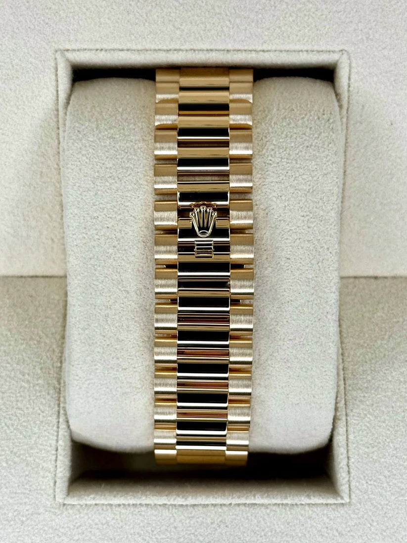 RLX Day-Date "President" 40mm Yellow Gold Champagne Diamond Baguette
